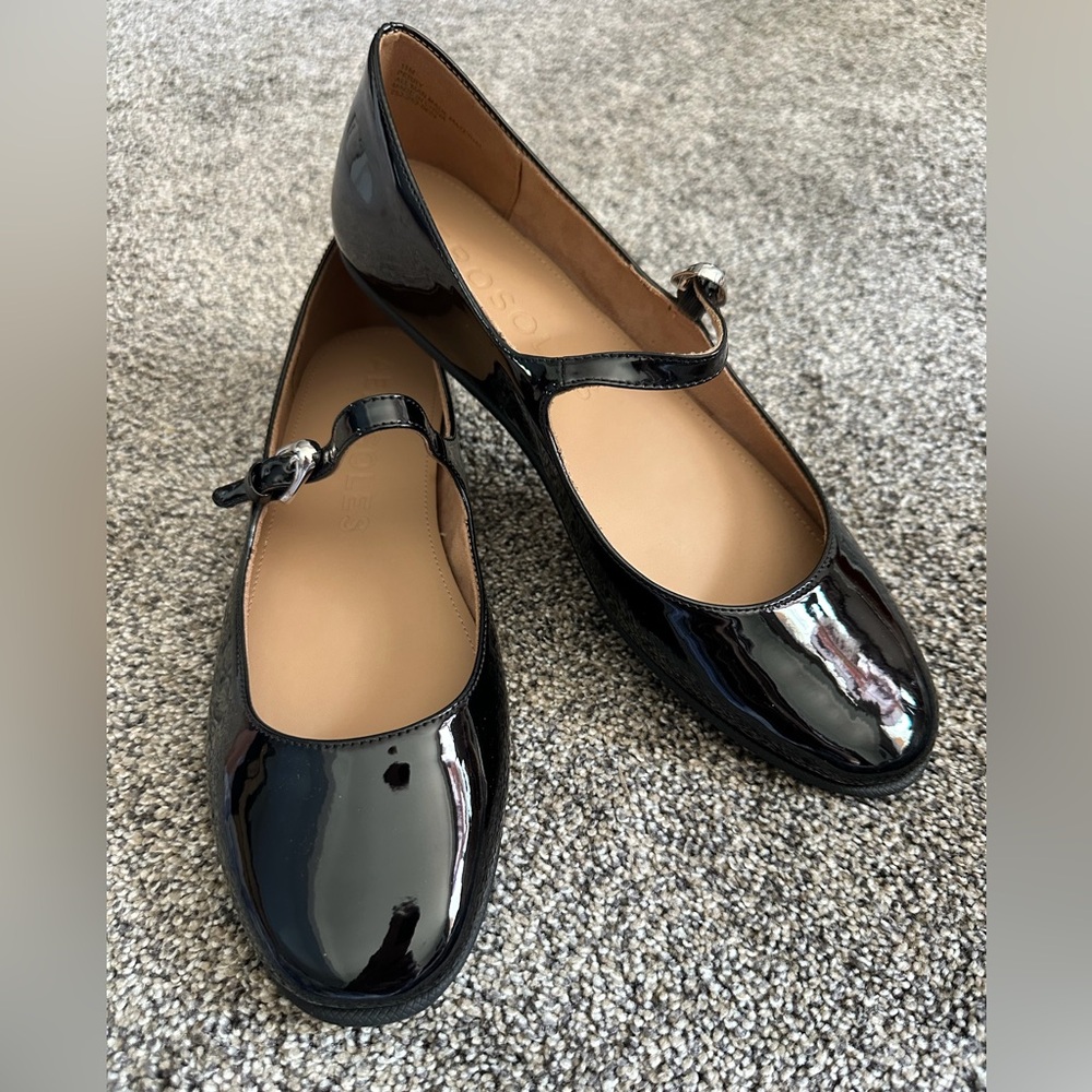 AEROSOLES Perry Woman’s Black Patent Faux Leather Mary Jane’s Size 11 NEW